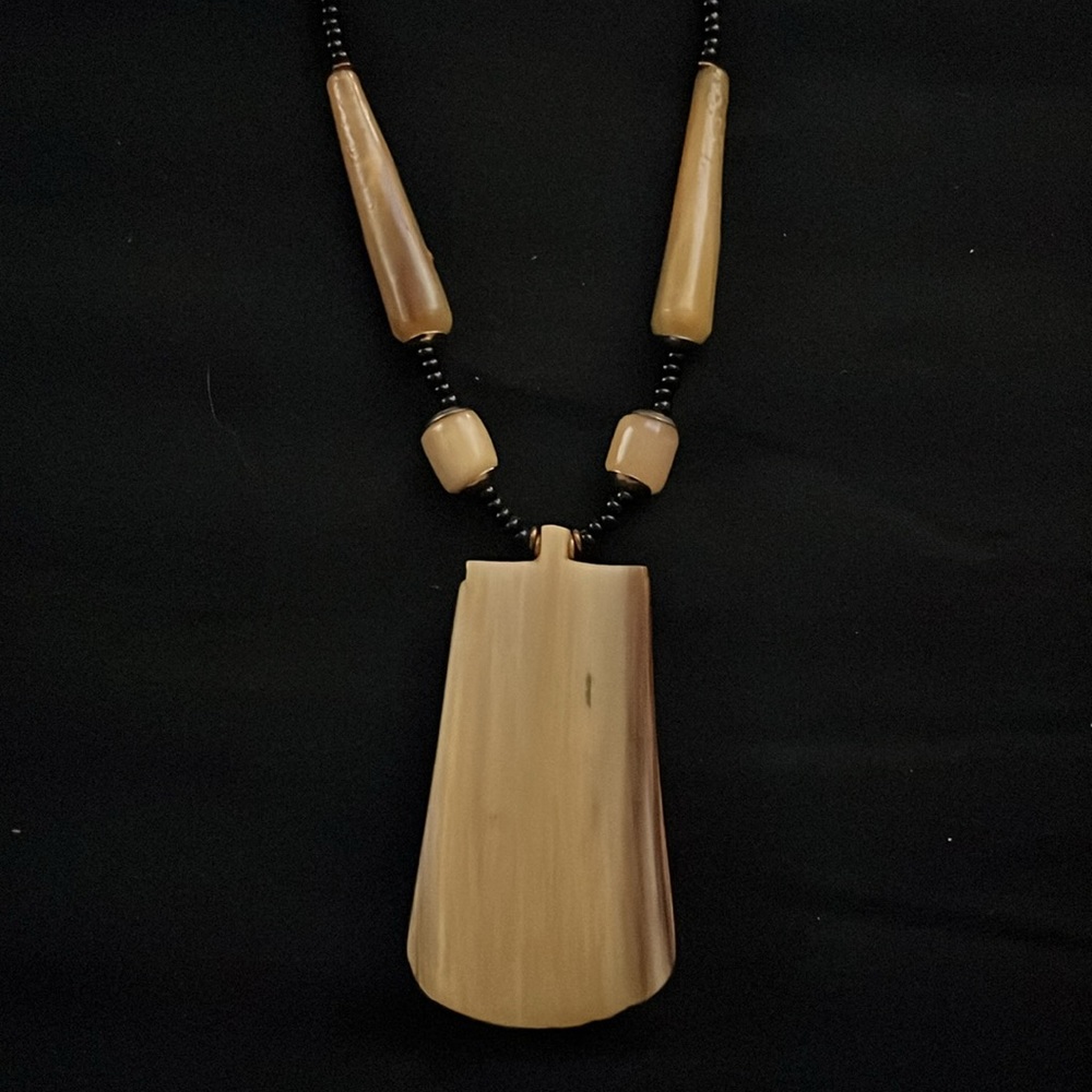 HANDMADE NECKLACE - Picture 4 of 6
